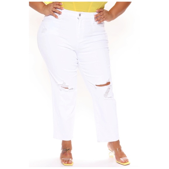 Tobi High Rise Mom Jeans - Fashion Nova (3X) - Picture 2 of 5